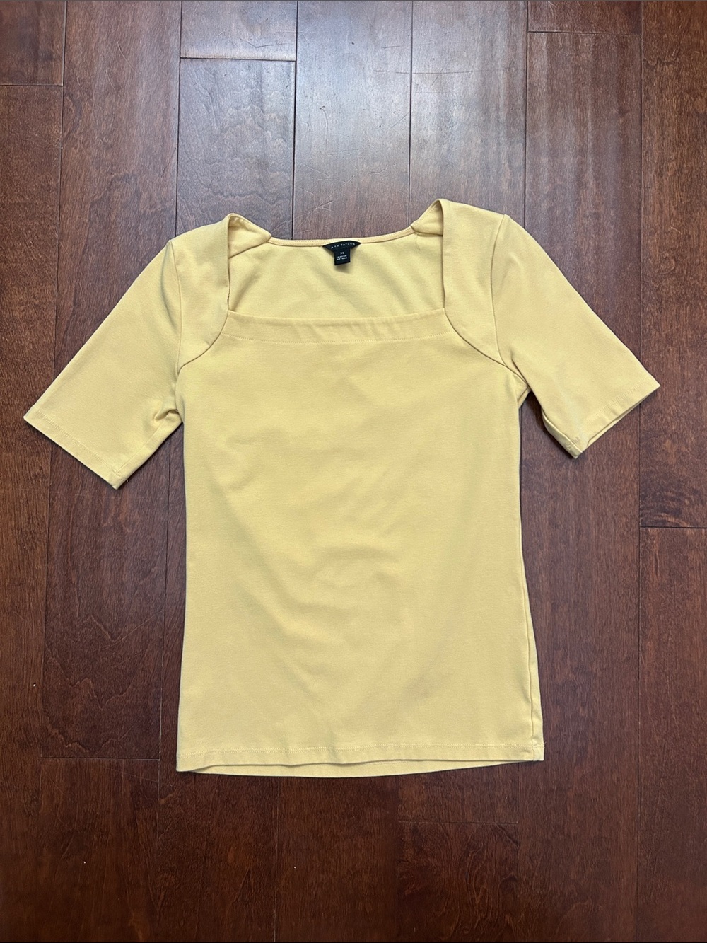 Ann Taylor Muted Yellow Square Neck Short Sleeve Top Size XS